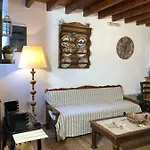 Smaragdi-despoina Villa *