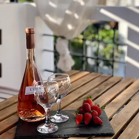 فيلة Smaragdi-despoina