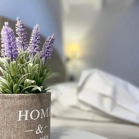 فيلة Smaragdi-despoina *