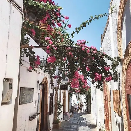 Smaragdi-despoina Malona Village